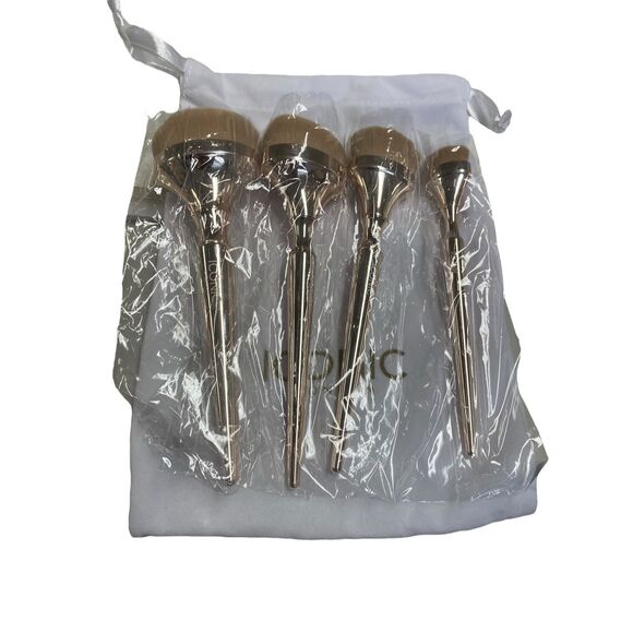 ICONIC London HD Blend Base Set 4-Piece Brush Set New - Picture 2 of 5
